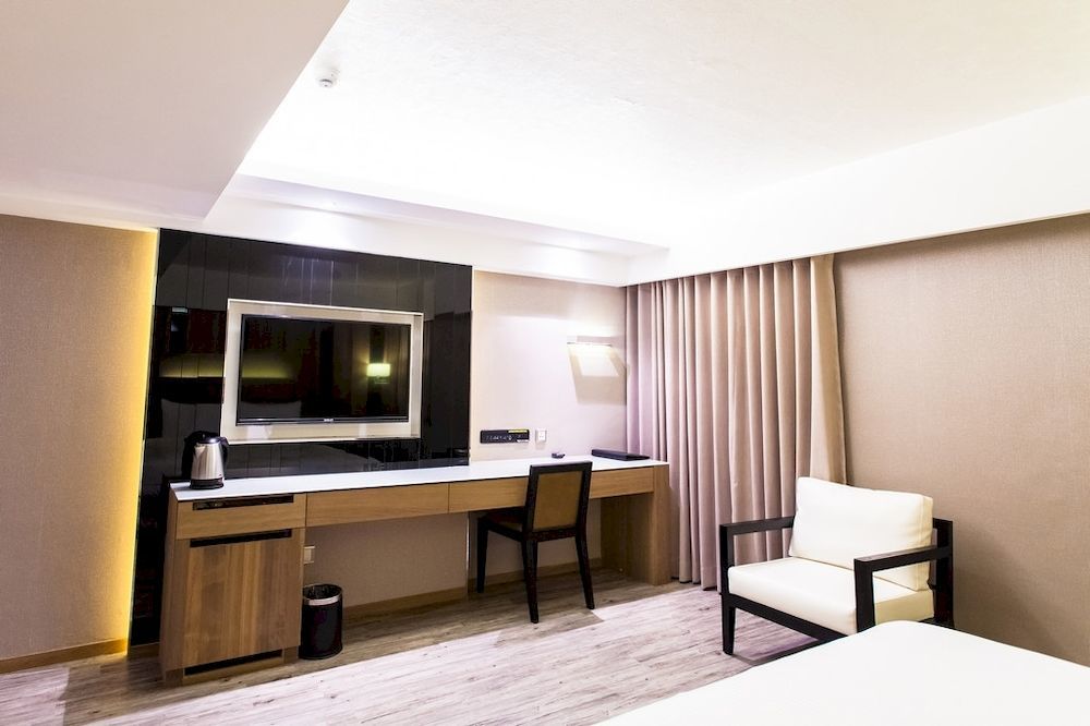 The Cloud Hotel Kaohsiung Bagian luar foto